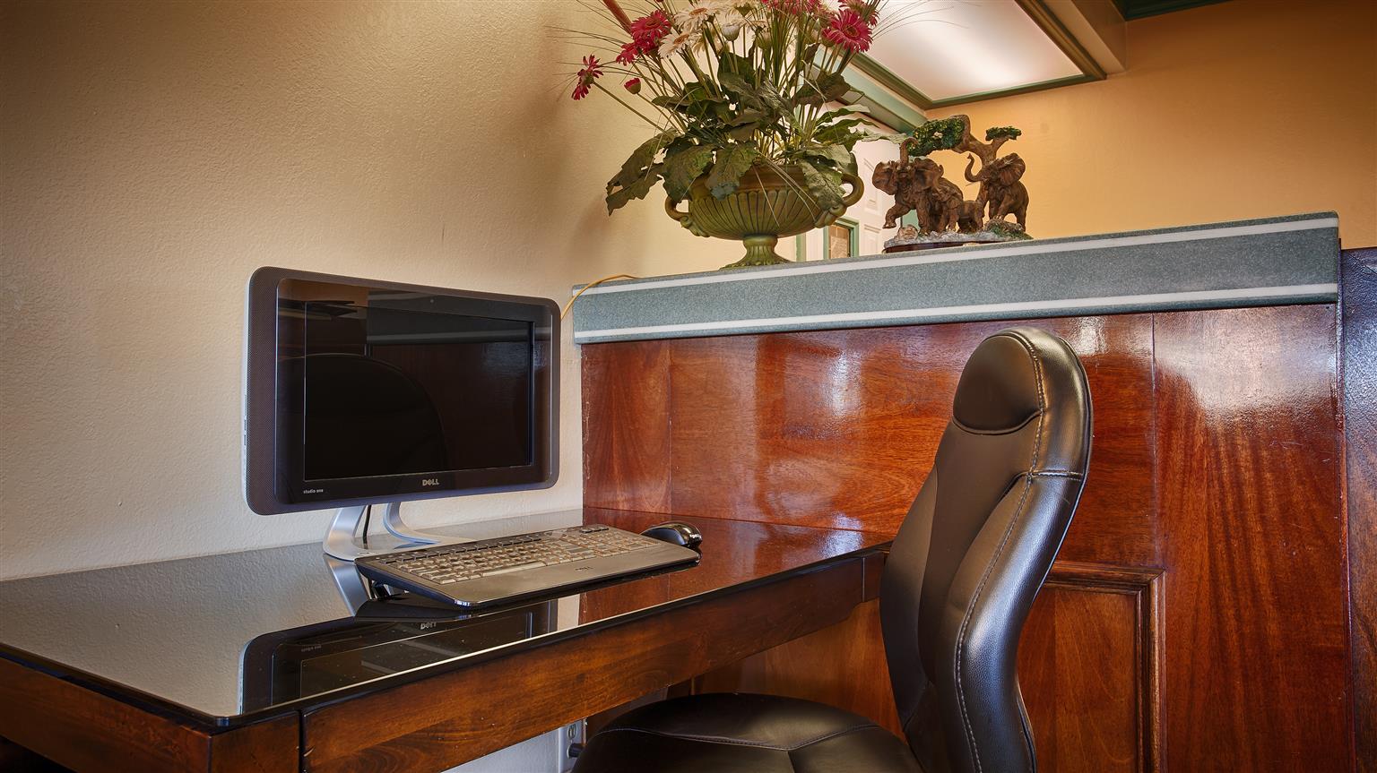 Best Western Coleman Inn Экстерьер фото