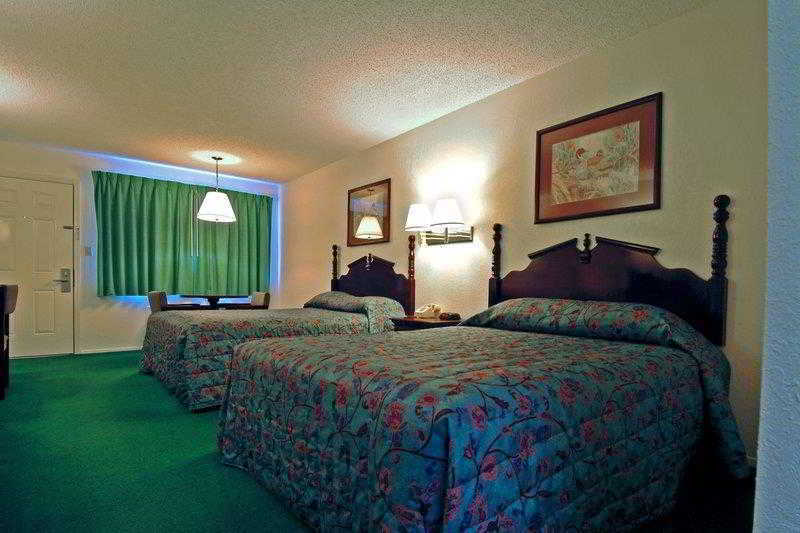 Best Western Coleman Inn Номер фото