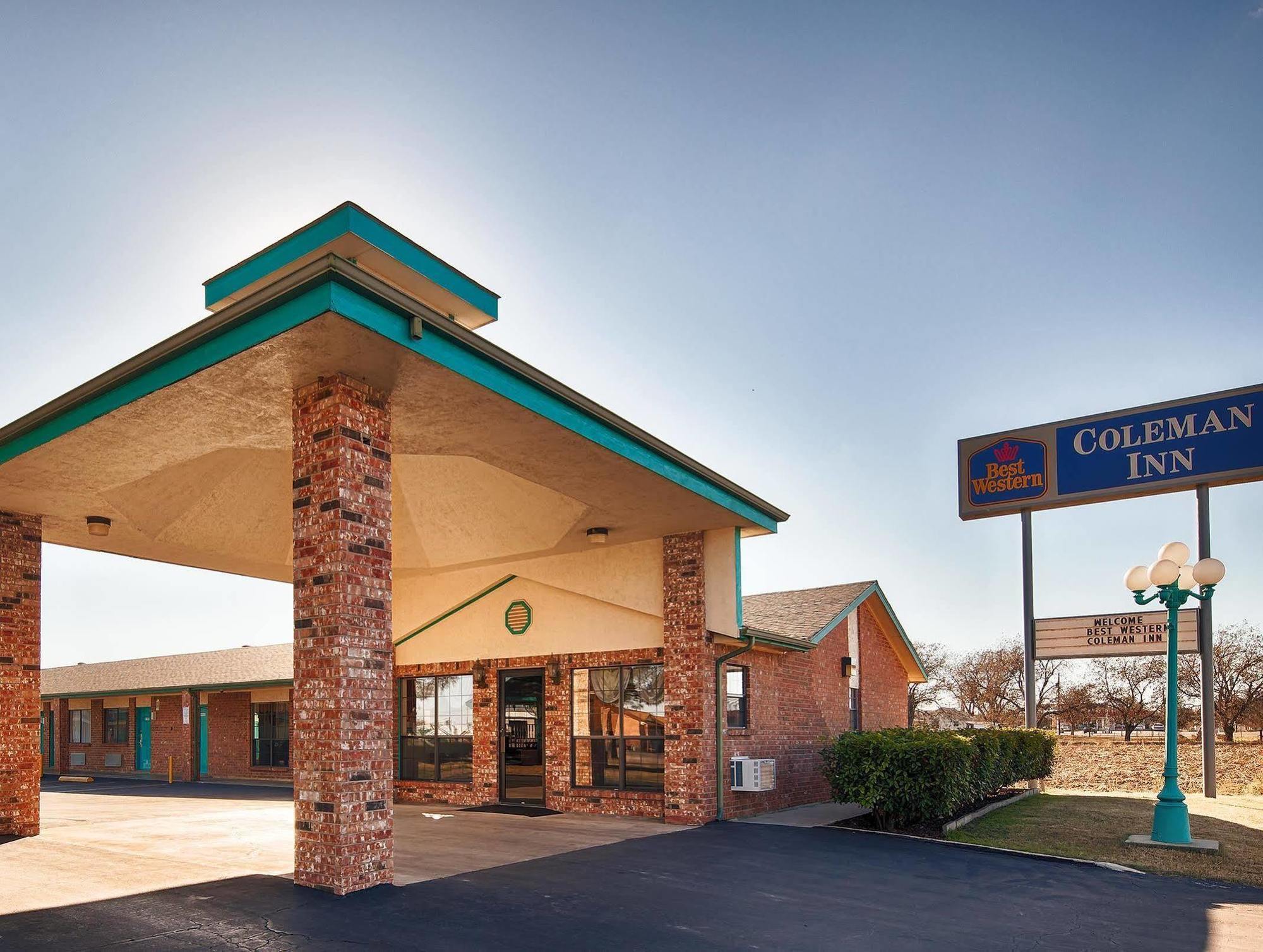 Best Western Coleman Inn Экстерьер фото
